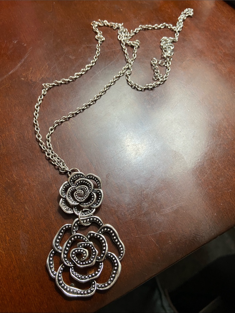 Silver Floral Double-Rose Pendant Necklace